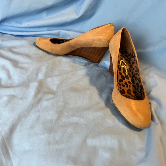 Jessica Simpson Wedge Pumps - Picture 2 of 5